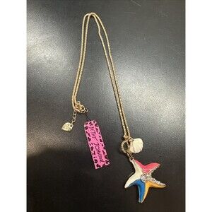 NWT Betsey Johnson Cute Pastel Enamel Crystal Starfish & Shell Pendant Necklace
